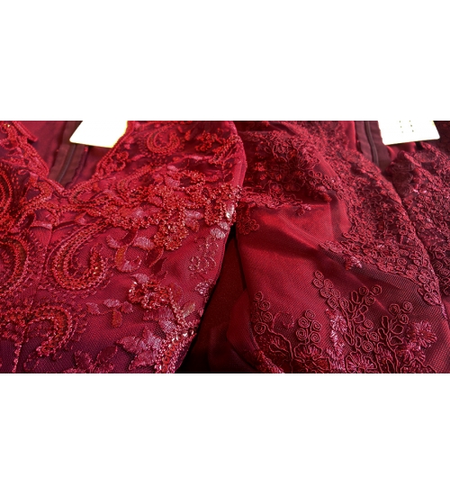 200-8 CHARLOTTE - ekskluzywna sukienka z koronkowym dekoltem - BORDOWA